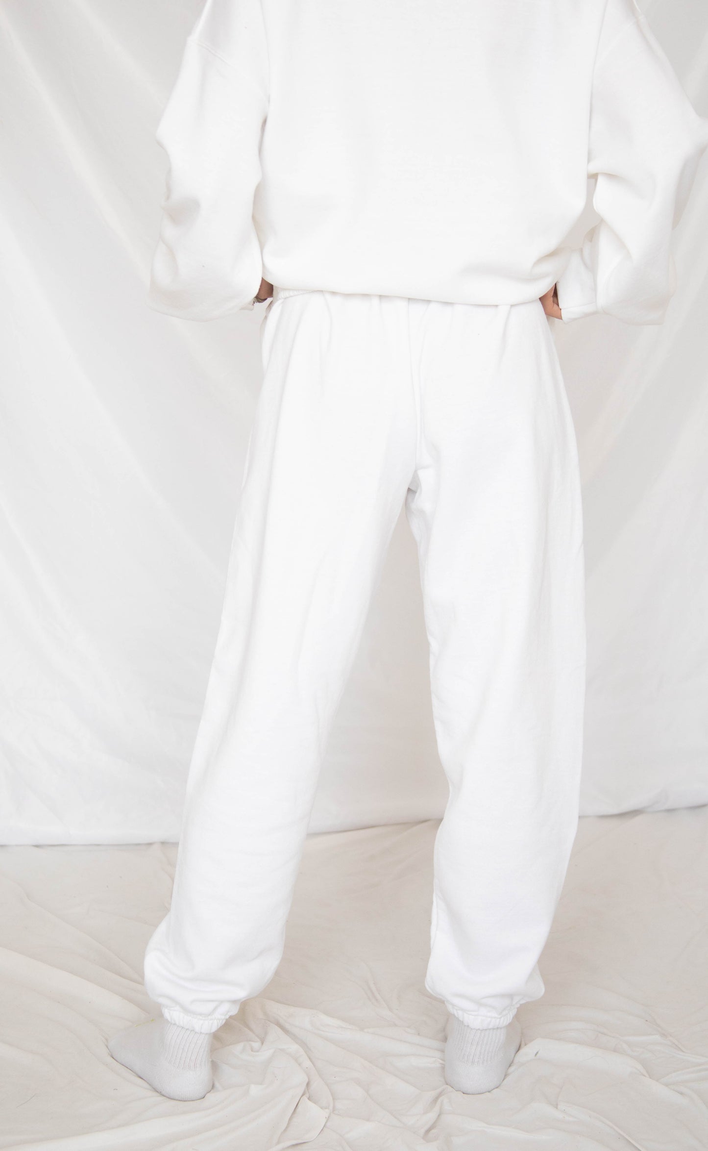 friday + saturday: classic mom sweatpants - blue