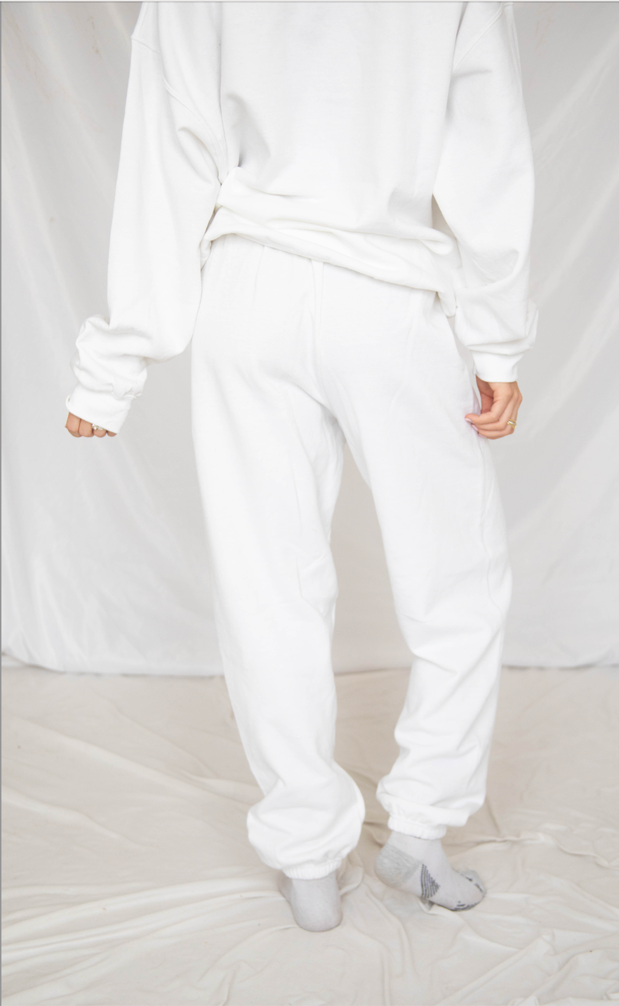 friday + saturday: classic mom sweatpants - pink