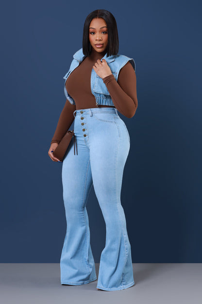 Dina High Waist Stretchy Hourglass Bell Bottom Jeans - Light Wash