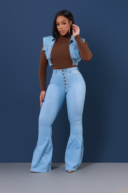 Dina High Waist Stretchy Hourglass Bell Bottom Jeans - Light Wash