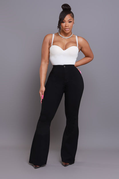 Fit & Flare Super Stretchy High Rise Jeans - Black