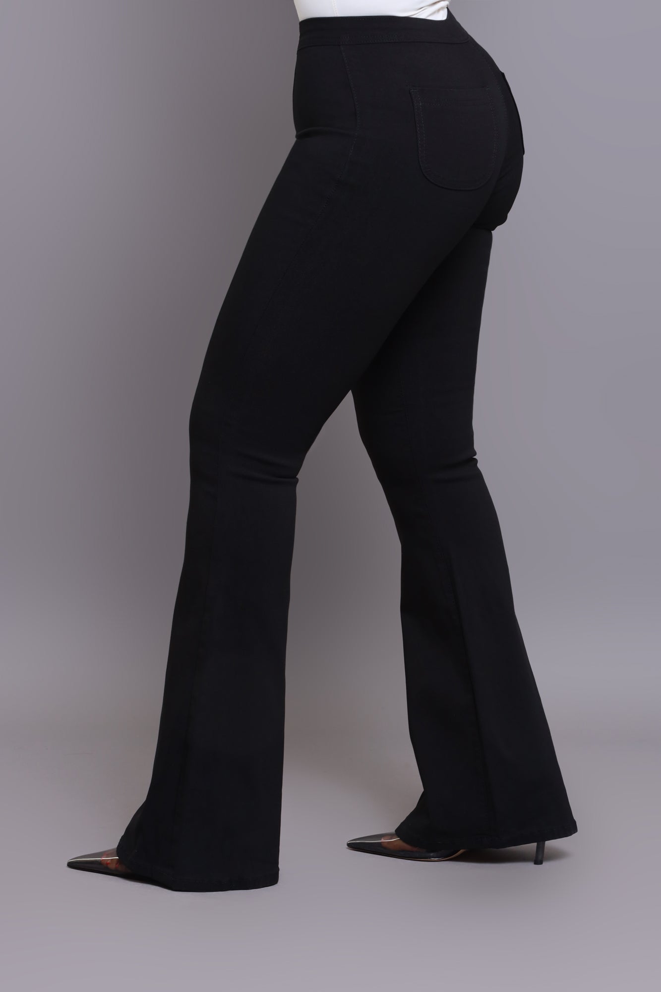 Fit & Flare Super Stretchy High Rise Jeans - Black