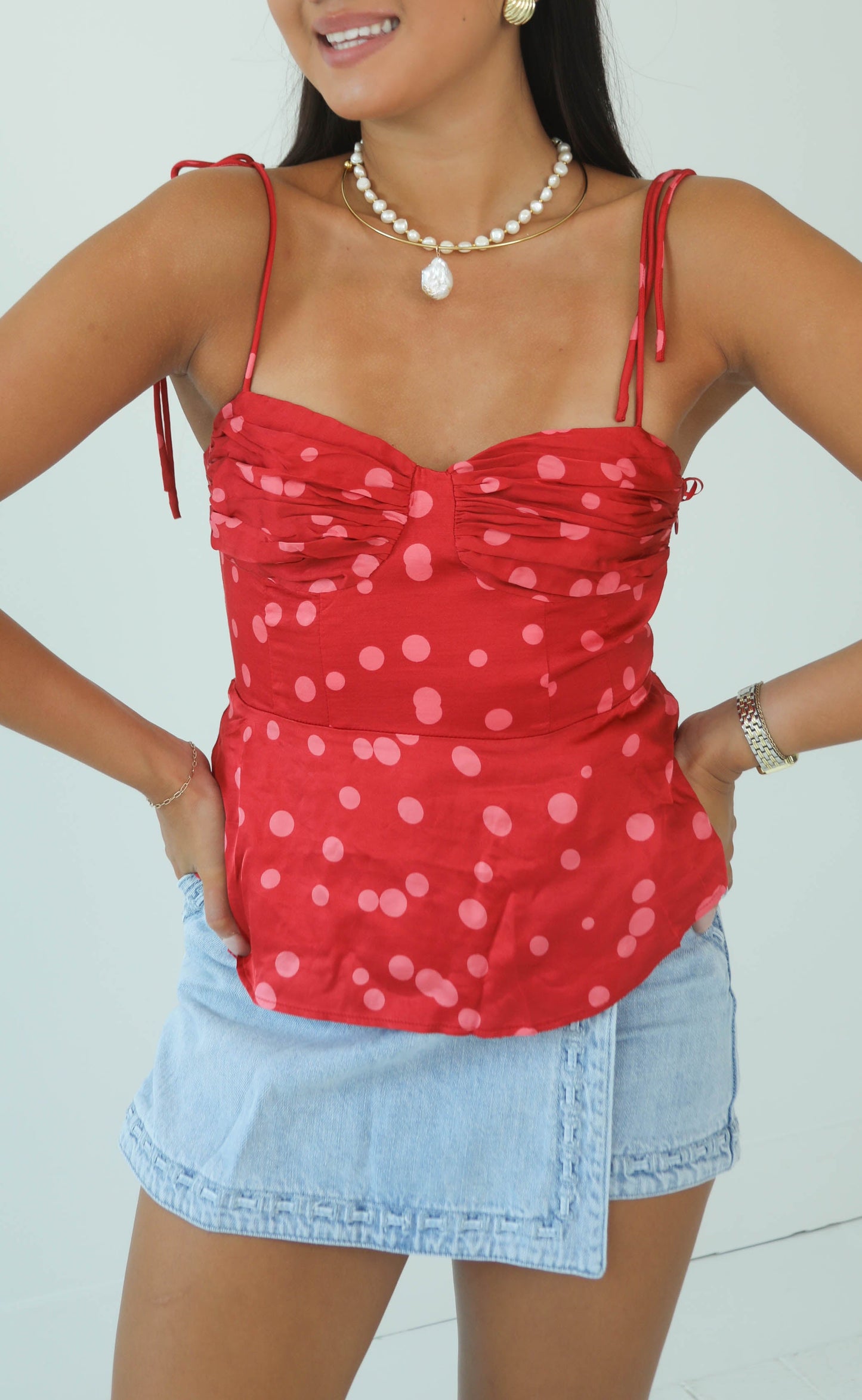 astr: selina top