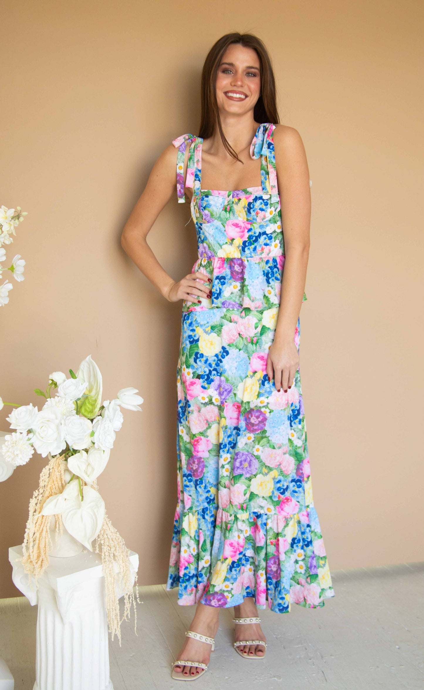 show me your mumu: paxton midi dress - flower shop