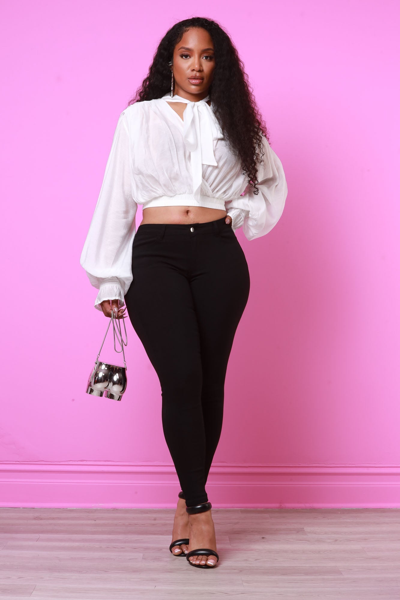 Blacklist Butt Lifting Mid Rise Stretchy Jeans - Black