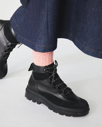 Naguisa Black Balch Boot