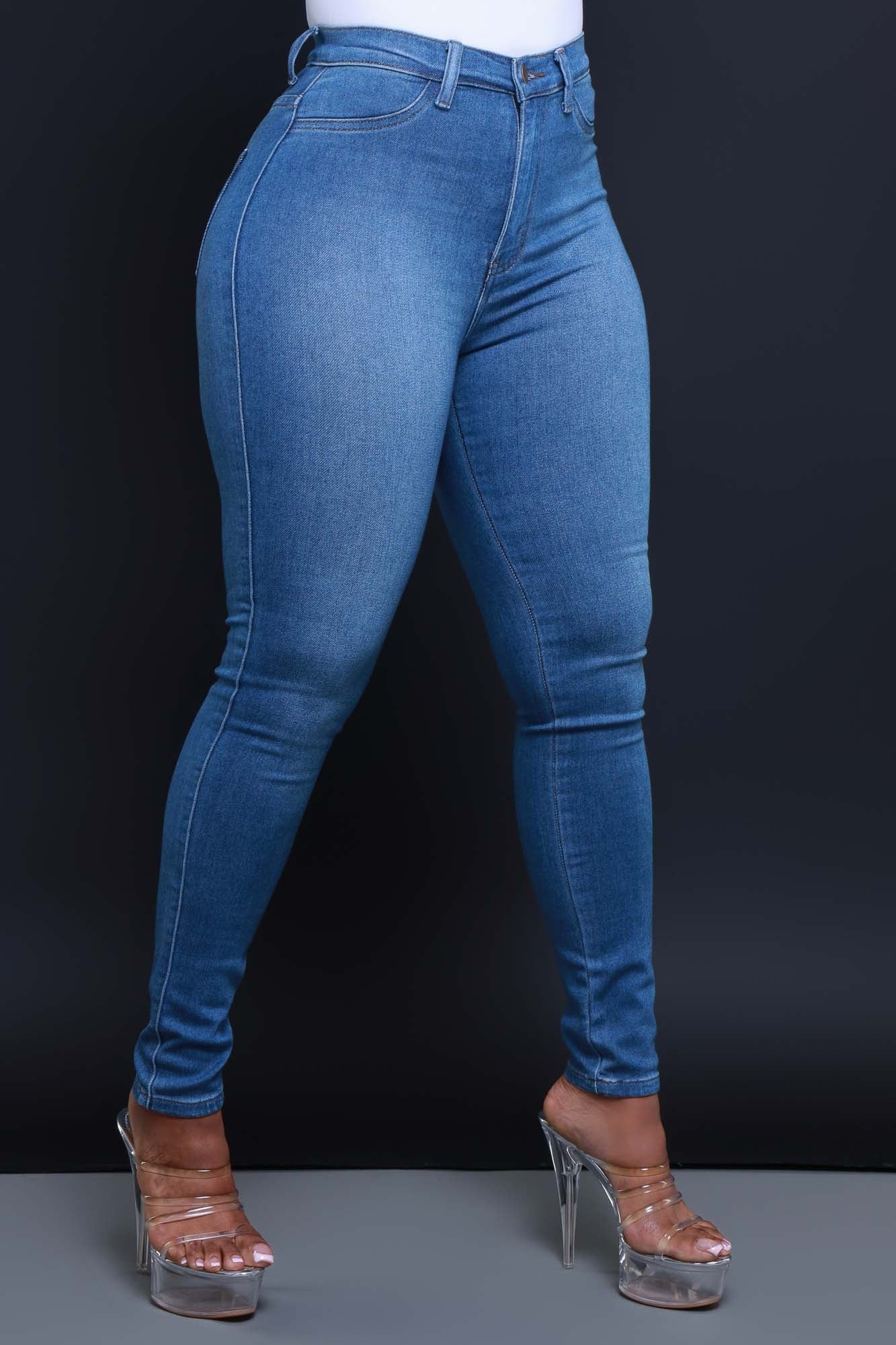 Dipper Classic High Rise Jeans - Mid Wash