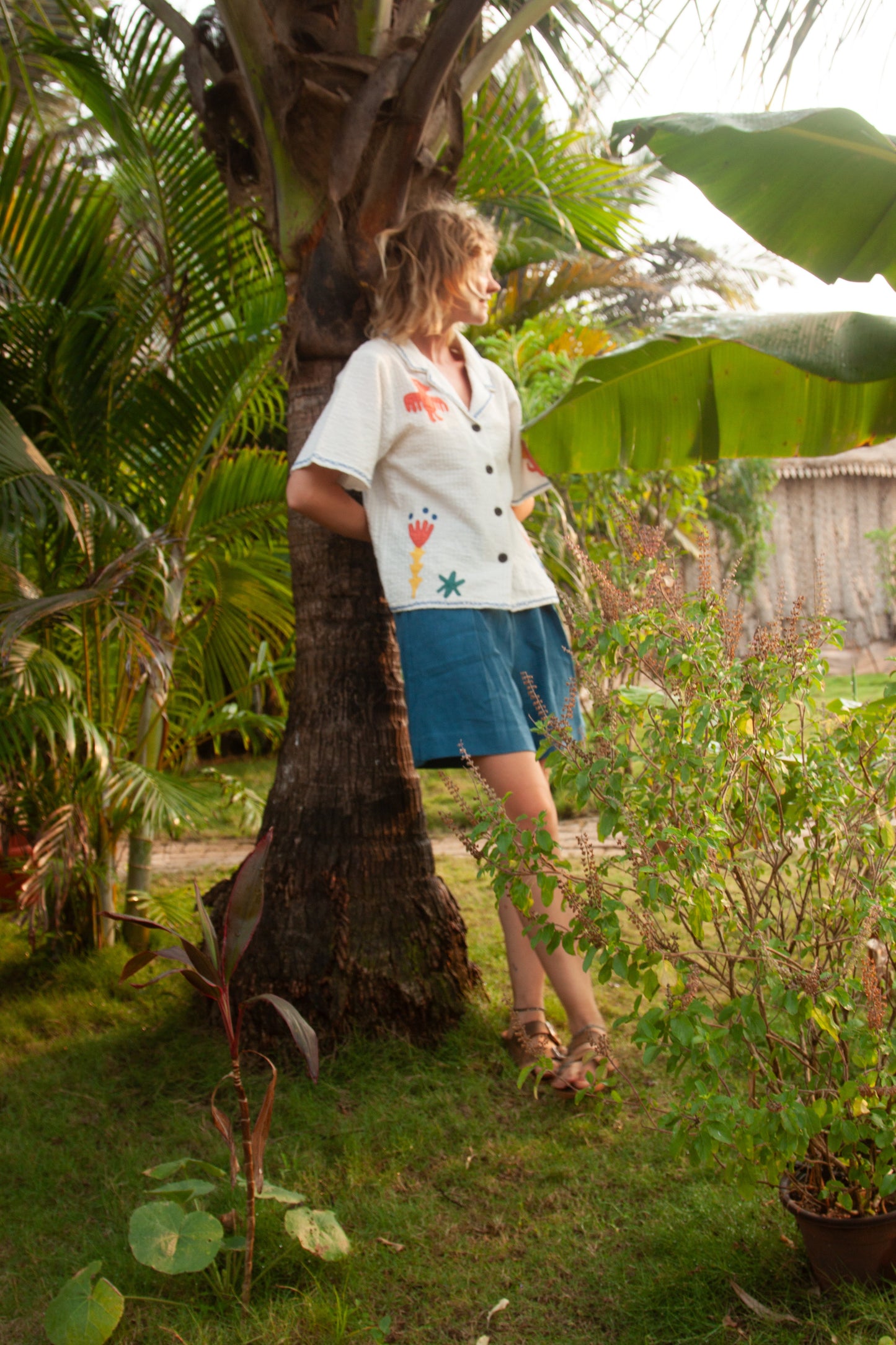 Lowie Cotton Linen Washed Blue Shorts