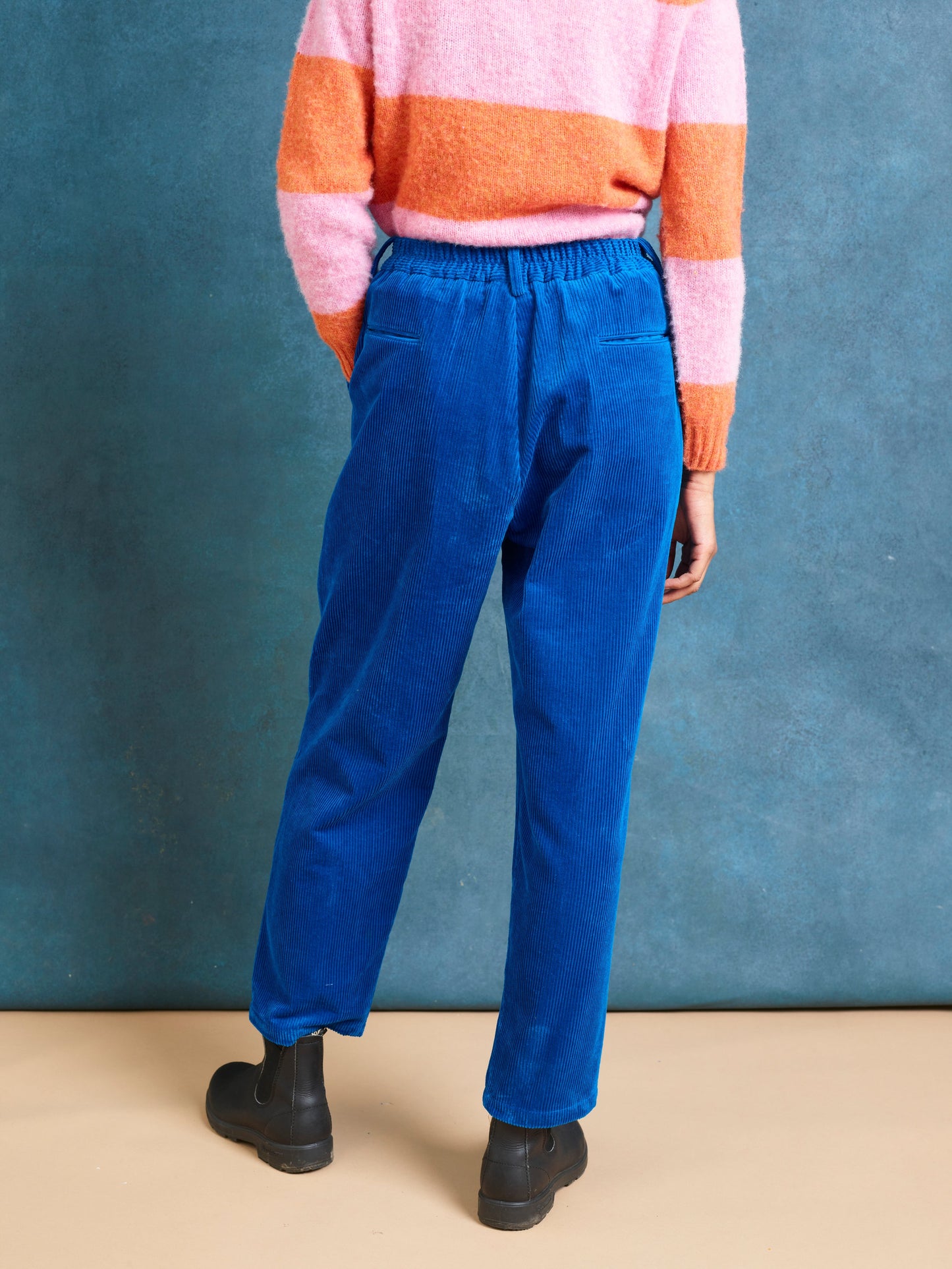 Lowie Cobalt Corduroy Easy Trouser