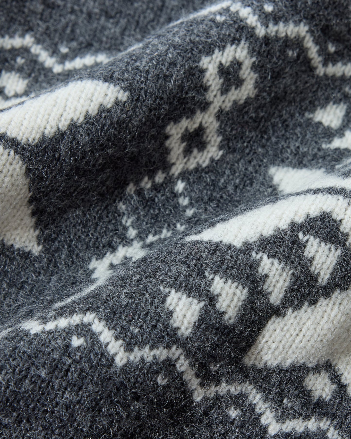 Retro Snowflake Sweater - Charcoal Cream