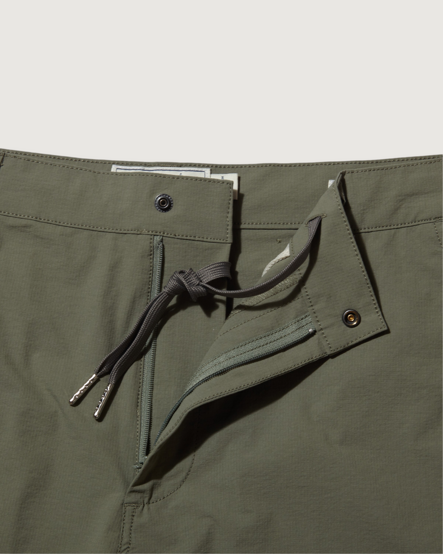 Hybrid Everyday Shorts 7" - Tea Leaf