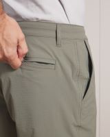 Hybrid Everyday Shorts 7" - Tea Leaf