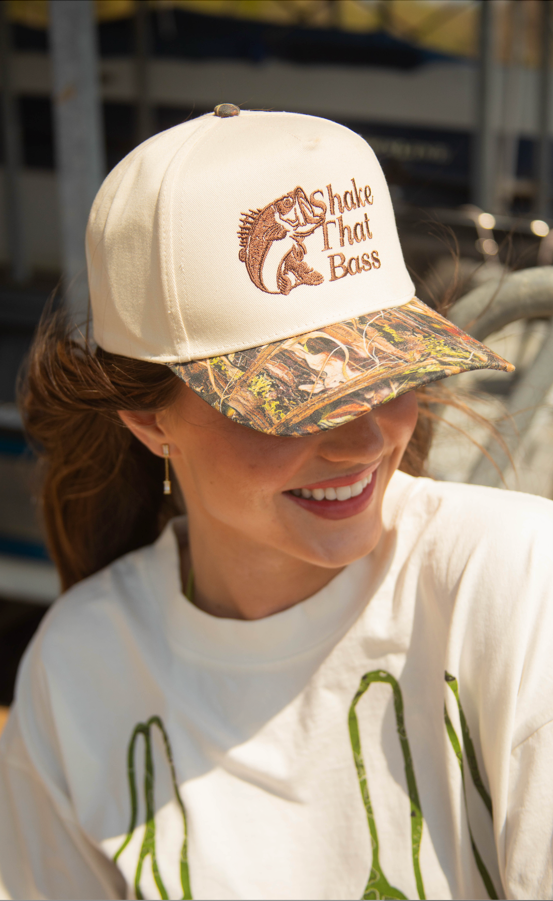 charlie southern: shake that bass trucker - camo