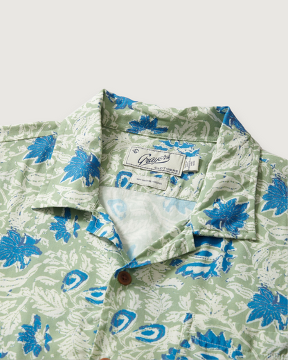 Vintage Hawaiian Camp Collar Shirt - Batik Print